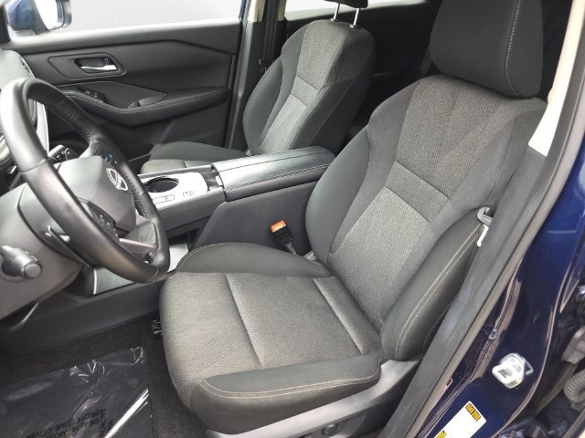 Used 2025 Nissan Rogue SV FWD image 14