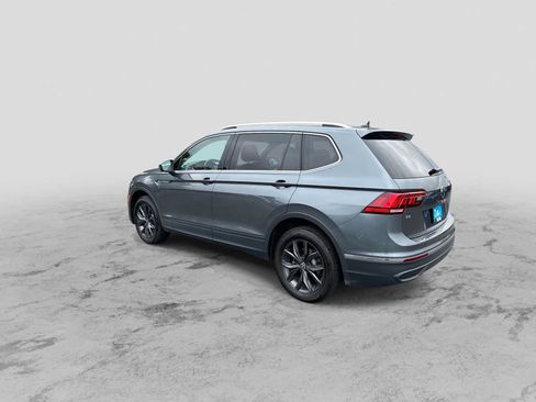 Used 2023 Volkswagen Tiguan SE AWD/4WD image 6