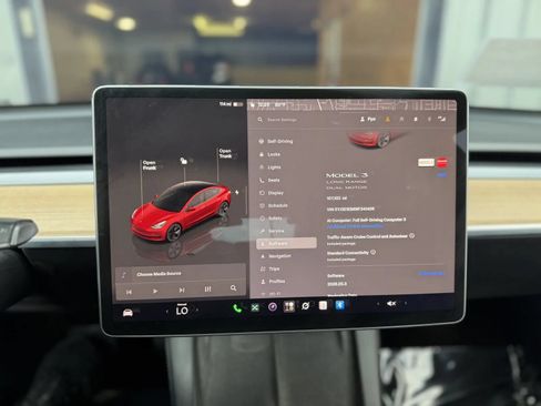 Used 2022 Tesla Model 3 Long Range AWD/4WD image 25