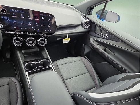 New 2026 Chevrolet Blazer EV LT image 14