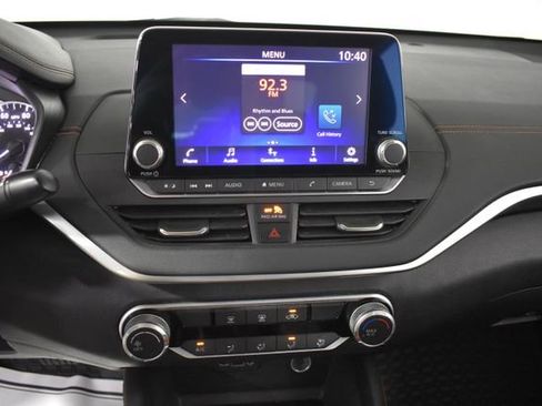 Used 2019 Nissan Altima 2.5 SR FWD image 18