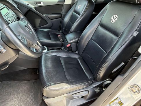 Used 2013 Volkswagen Tiguan S FWD image 5