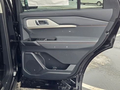 New 2026 Ford Explorer Active image 9