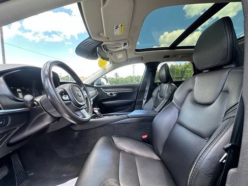 Used 2019 Volvo V90 T5 Cross Country AWD/4WD image 29
