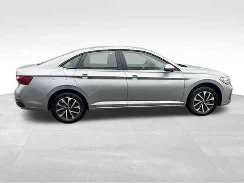 Used 2024 Volkswagen Jetta S image 38