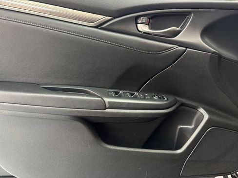 Used 2018 Honda Civic Sport Touring image 12