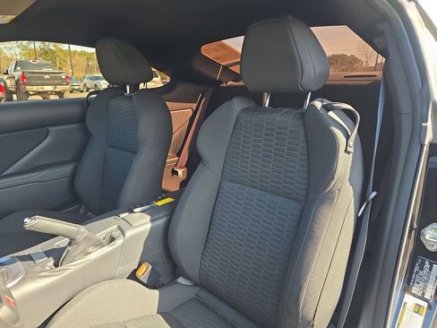 Used 2023 Toyota GR86 Base w/ ALL Weather Mat Package (TMS) image 19