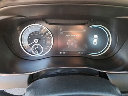 Used 2023 Genesis G70 2.0T image 20