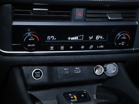 Certified 2023 Nissan Rogue SV AWD/4WD image 28
