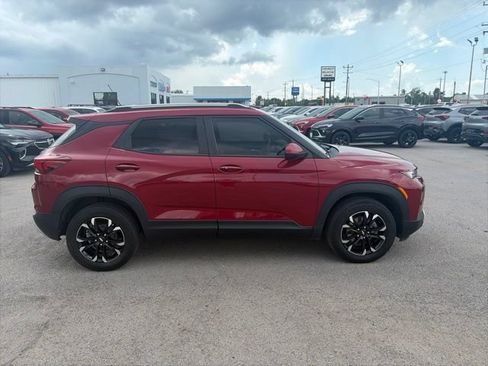 Used 2021 Chevrolet TrailBlazer LT AWD/4WD image 7