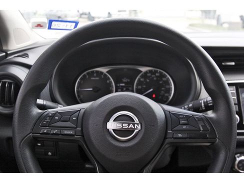 Used 2024 Nissan Kicks S FWD image 8