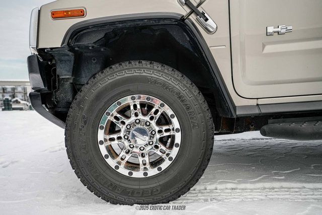 Used 2003 HUMMER H2 w/ Preferred Equipment Group AWD/4WD image 4