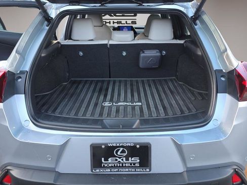 Used 2025 Lexus UX 300h AWD image 18