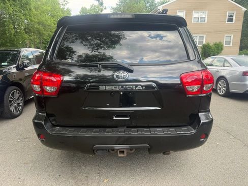 Used 2012 Toyota Sequoia SR5 AWD/4WD image 5