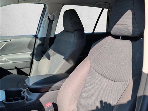 Used 2023 Toyota RAV4 LE FWD image 11