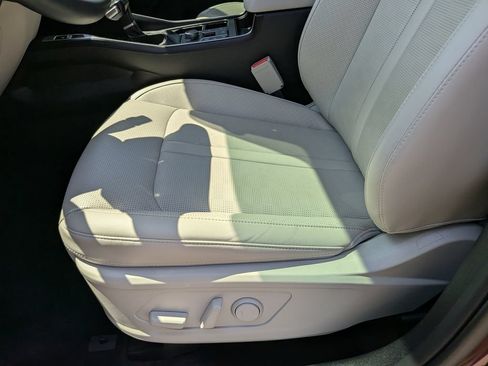 Certified 2025 Kia Sorento S AWD/4WD image 21