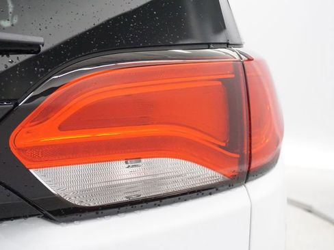 New 2026 Chrysler Voyager LX image 18