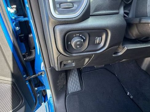 New 2026 RAM 1500 Express AWD/4WD image 30