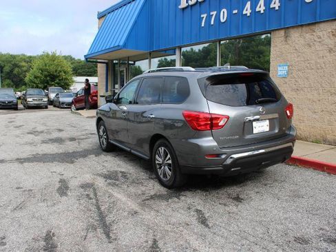 Used 2020 Nissan Pathfinder SL FWD image 4