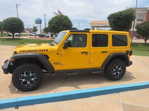Used 2019 Jeep Wrangler Unlimited Rubicon AWD/4WD image 12