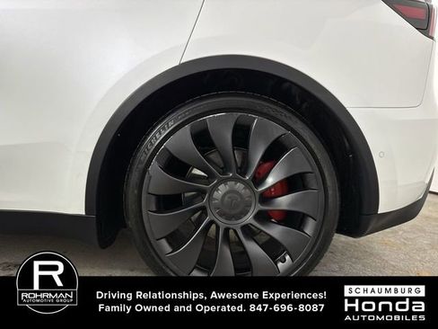 Used 2022 Tesla Model Y Performance image 5