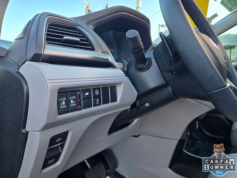 Used 2024 Honda Odyssey EX-L image 25