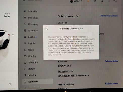 Used 2023 Tesla Model Y AWD image 16