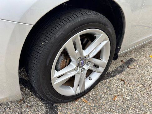 Used 2015 Volvo V60 T5 Premier Plus image 10