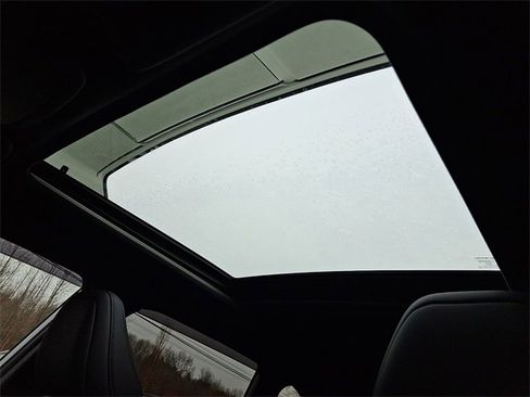 Used 2025 Subaru Forester Limited image 15