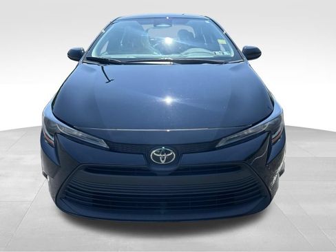 Used 2024 Toyota Corolla LE FWD image 8
