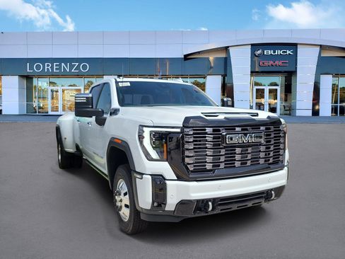 New 2026 GMC Sierra 3500 Denali Ultimate AWD/4WD image 3