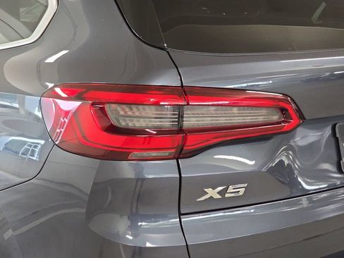 Used 2019 BMW X5 xDrive40i w/ Convenience Package AWD/4WD image 33