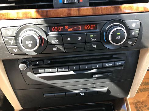 Used 2011 BMW 328i xDrive Sedan AWD/4WD image 19