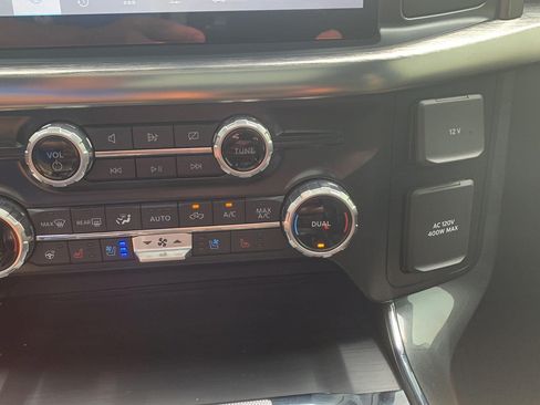 Used 2022 Ford F150 Lariat w/ Equipment Group 502A High AWD/4WD image 16