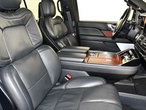 Used 2023 Lincoln Navigator L Reserve AWD/4WD image 47