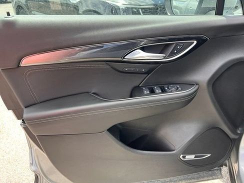 Used 2024 Buick Envision Preferred AWD/4WD image 9