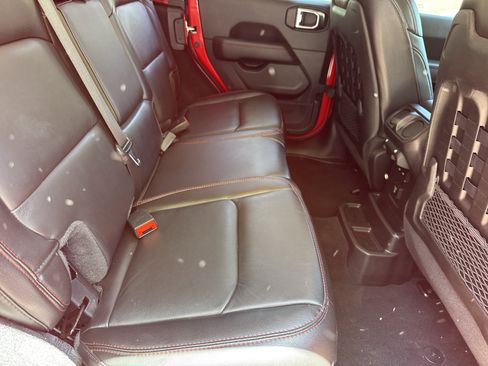 Used 2021 Jeep Wrangler Unlimited Rubicon AWD/4WD image 15