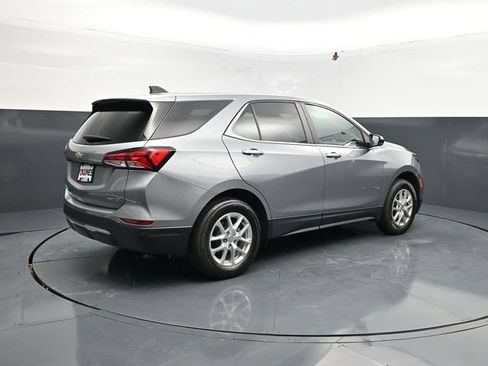Used 2024 Chevrolet Equinox LT AWD/4WD image 9