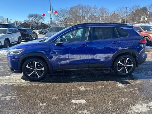 Used 2025 Toyota Corolla Cross AWD Hybrid image 4