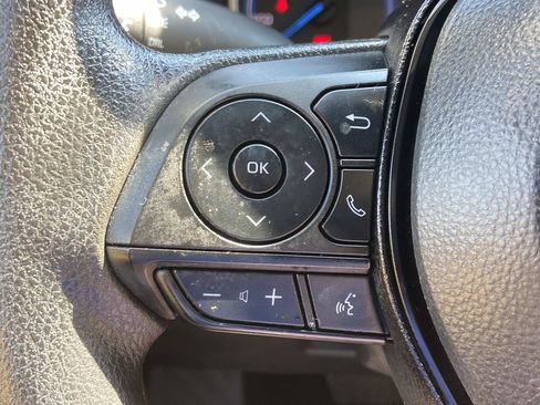 Used 2025 Toyota RAV4 LE AWD/4WD image 29