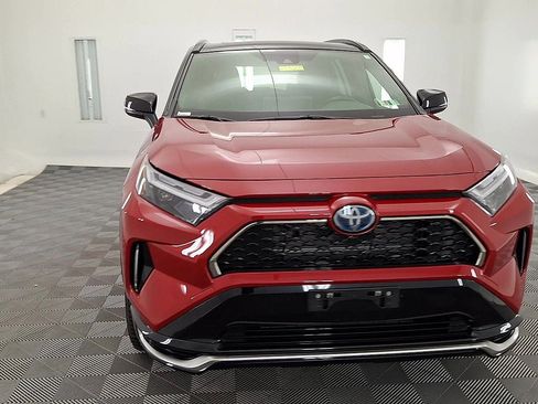 Certified 2023 Toyota RAV4 XSE w/ Weather Package AWD/4WD image 7