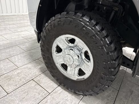 Used 2022 RAM 2500 Tradesman w/ Chrome Appearance Group AWD/4WD image 34