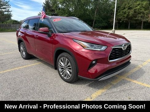 Used 2021 Toyota Highlander Platinum AWD/4WD image 7