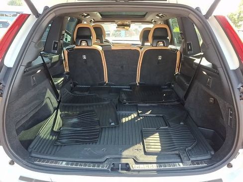 Used 2021 Volvo XC90 T8 Inscription w/ Advanced Package AWD/4WD image 36