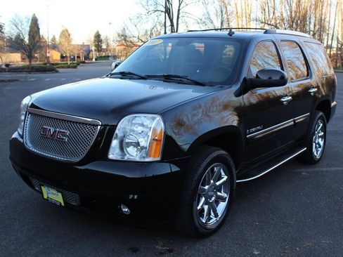 Used 2007 GMC Yukon Denali image 2