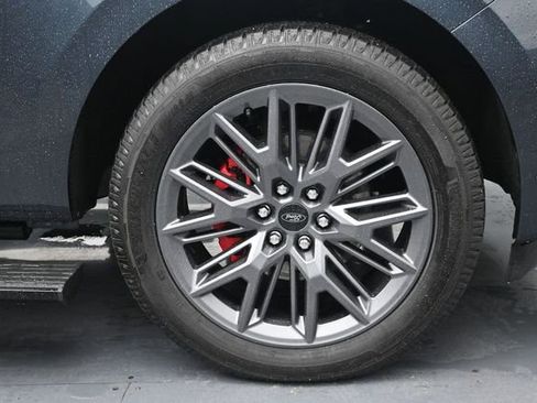 Used 2025 Ford Expedition Platinum w/ Stealth Performance Package AWD/4WD image 37
