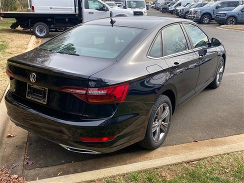 Used 2019 Volkswagen Jetta R-Line image 32