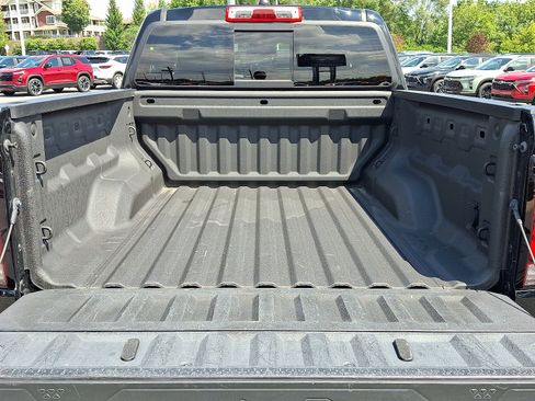 Used 2023 Chevrolet Colorado LT w/ LT Convenience Package III AWD/4WD image 29