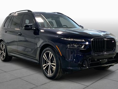 New 2026 BMW X7 M60i image 2