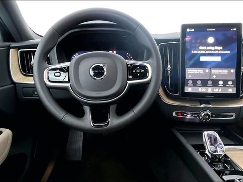 New 2026 Volvo XC60 B5 Plus w/ Protection Package Premier AWD/4WD image 11